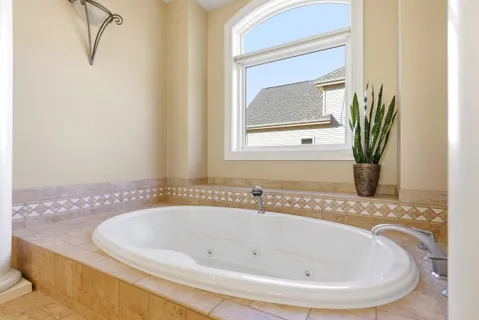 $975,000 | 901 Winding Way, Middleton, WI 53562