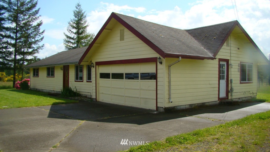 219 Cloquallum Road Elma, WA 98541 - Photo 1 of 25 Gallery Image 1