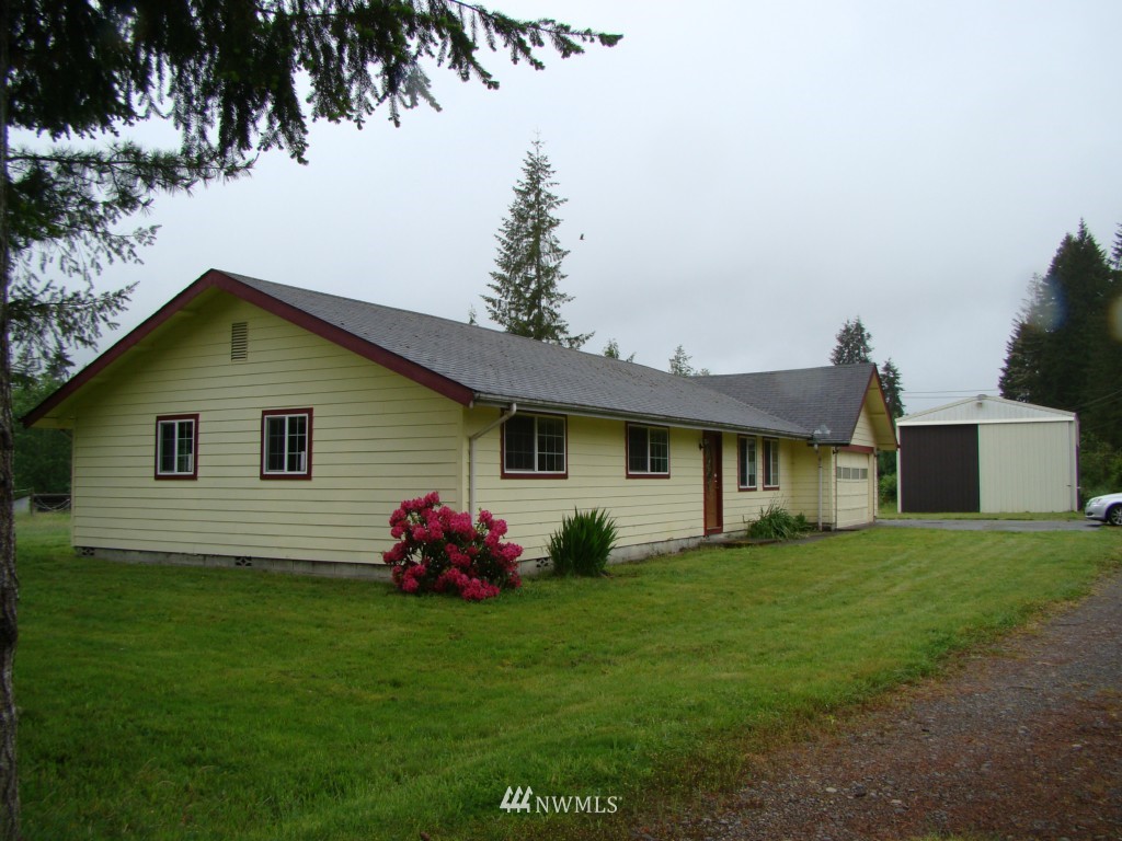 219 Cloquallum Road Elma, WA 98541 - Photo 2 of 25 Gallery Image 2