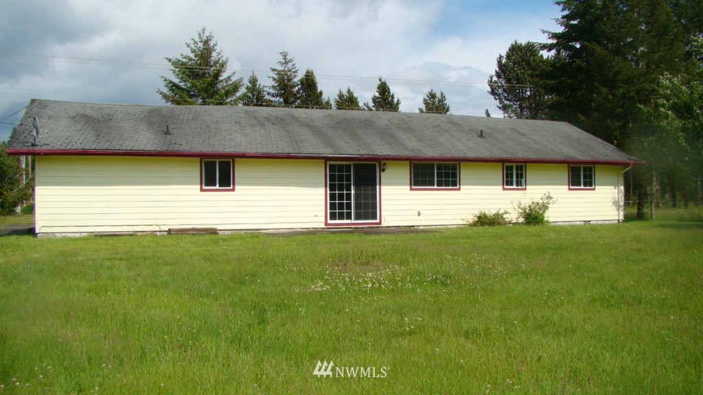 219 Cloquallum Road Elma, WA 98541 - Photo 3 of 25 Gallery Image 3