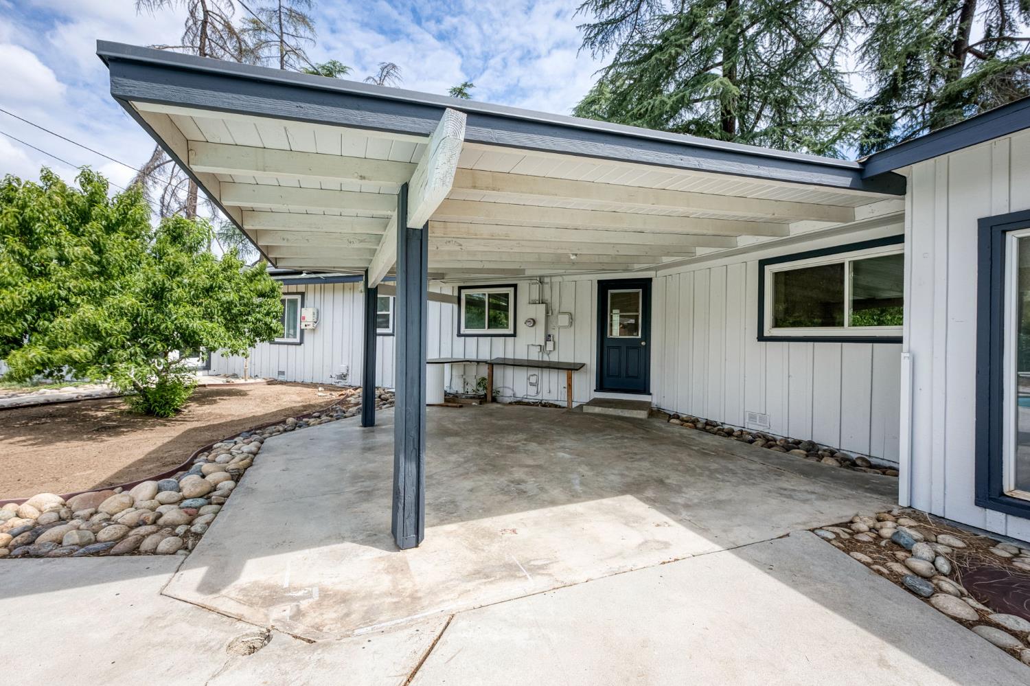 4205 Ralph Lane North Fresno, CA 93727 - Photo 42 of 59