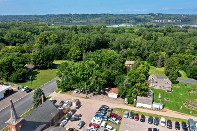 $247,500 | 720 Bluff Avenue East, Shakopee, MN 55379