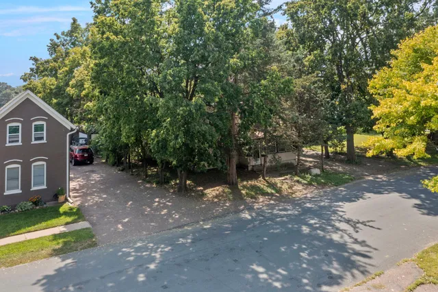 $247,500 | 720 Bluff Avenue East, Shakopee, MN 55379