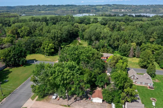 $247,500 | 720 Bluff Avenue East, Shakopee, MN 55379