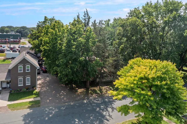 $247,500 | 720 Bluff Avenue East, Shakopee, MN 55379