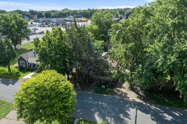 $247,500 | 720 Bluff Avenue East, Shakopee, MN 55379