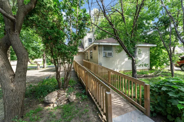 $247,500 | 720 Bluff Avenue East, Shakopee, MN 55379