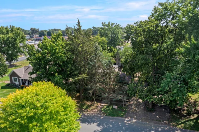 $247,500 | 720 Bluff Avenue East, Shakopee, MN 55379