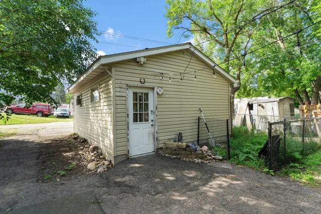 $247,500 | 720 Bluff Avenue East, Shakopee, MN 55379