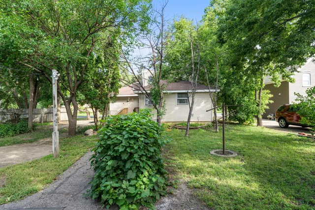 $247,500 | 720 Bluff Avenue East, Shakopee, MN 55379