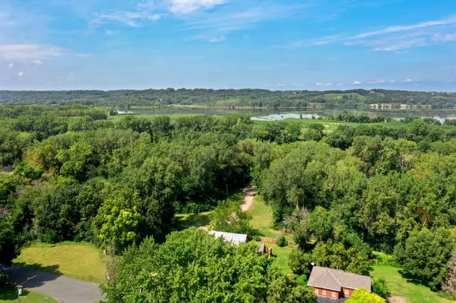 $247,500 | 720 Bluff Avenue East, Shakopee, MN 55379