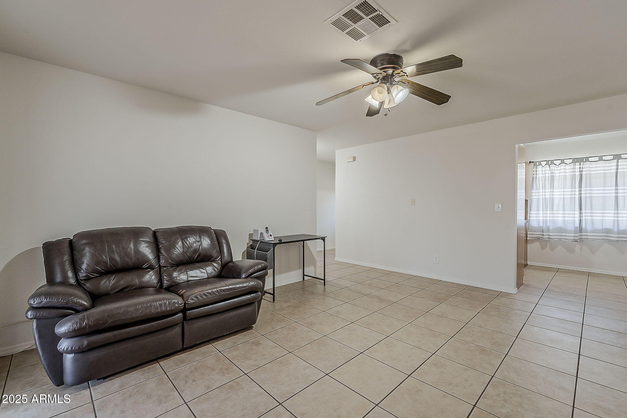 3347 West Roma Avenue Phoenix, AZ 85017 - Photo 10 of 50 9-web-or-mls-roma ave-9