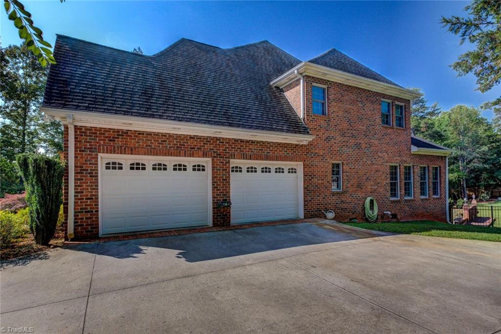 5015 Leadenhall Road Oak Ridge, NC 27310 - Photo 3 of 30