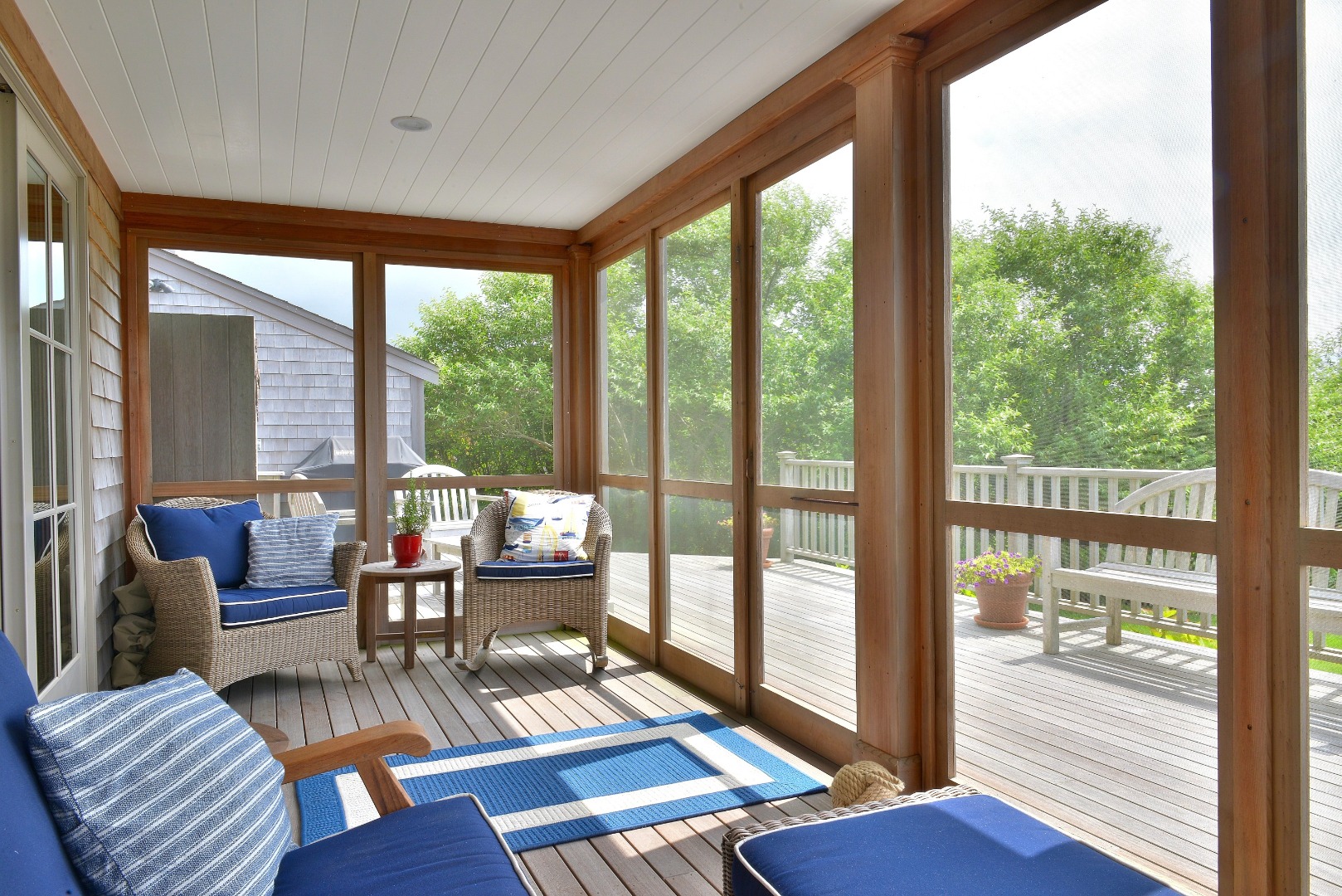 11 Columbus Avenue Nantucket, MA 02554 - Photo 13 of 42