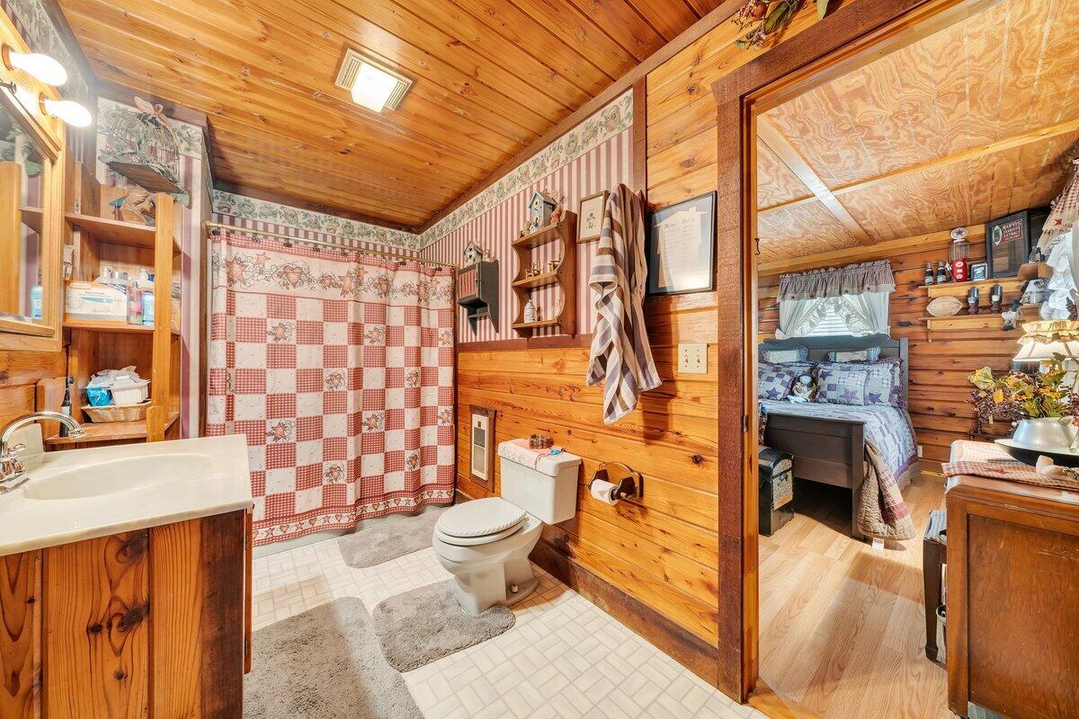 2965 Reesedale Road Elliston, VA 24087 - Photo 17 of 65 18