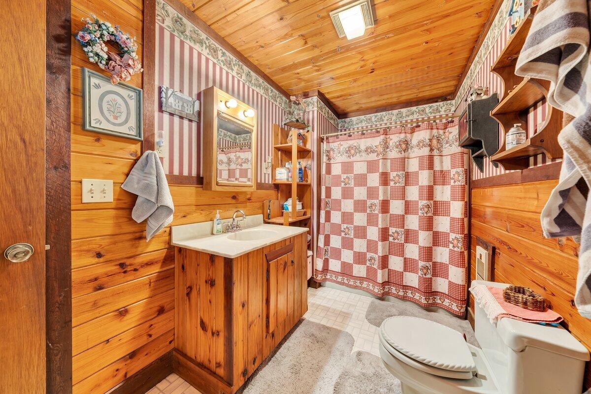2965 Reesedale Road Elliston, VA 24087 - Photo 18 of 65 19