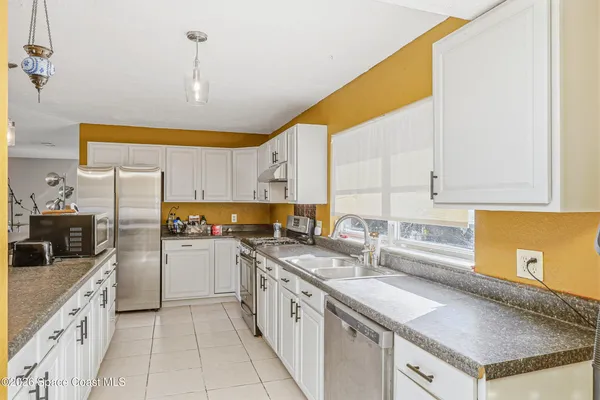$397,000 | 110 Lagoon Avenue, Melbourne, FL 32901