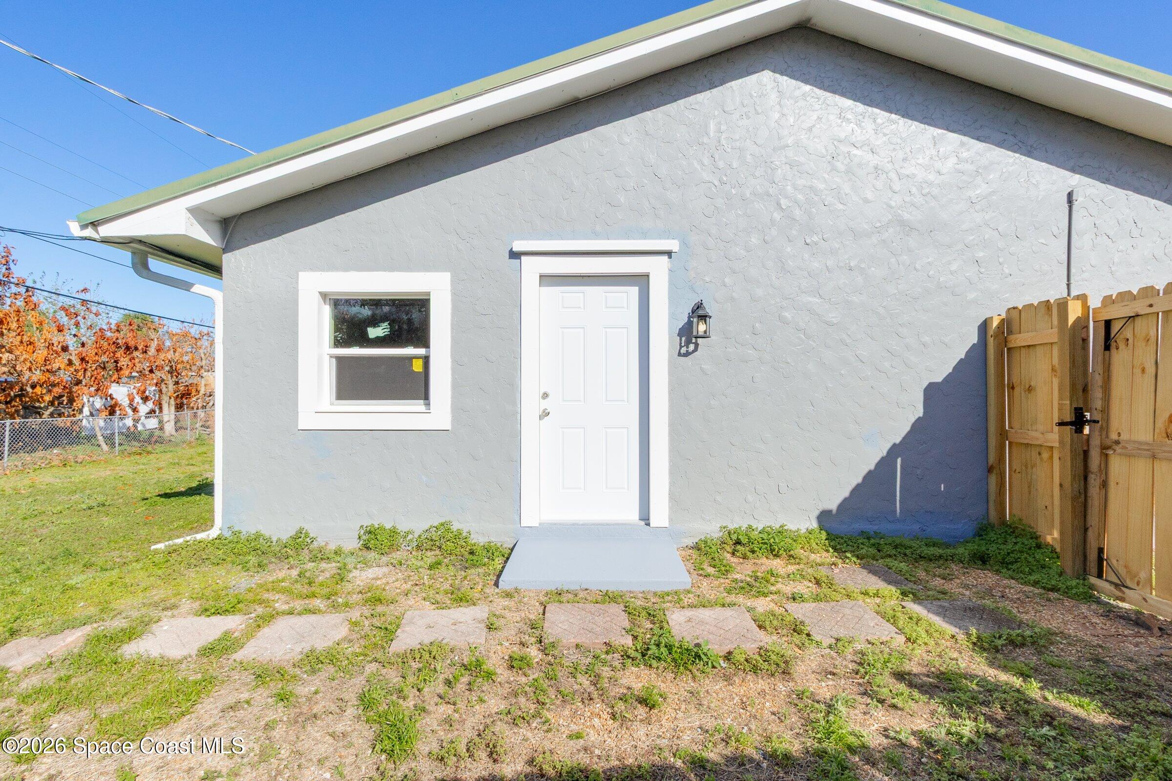 110 Lagoon Avenue Melbourne, FL 32901 - Photo 24 of 30 17-110-Lagoon-116