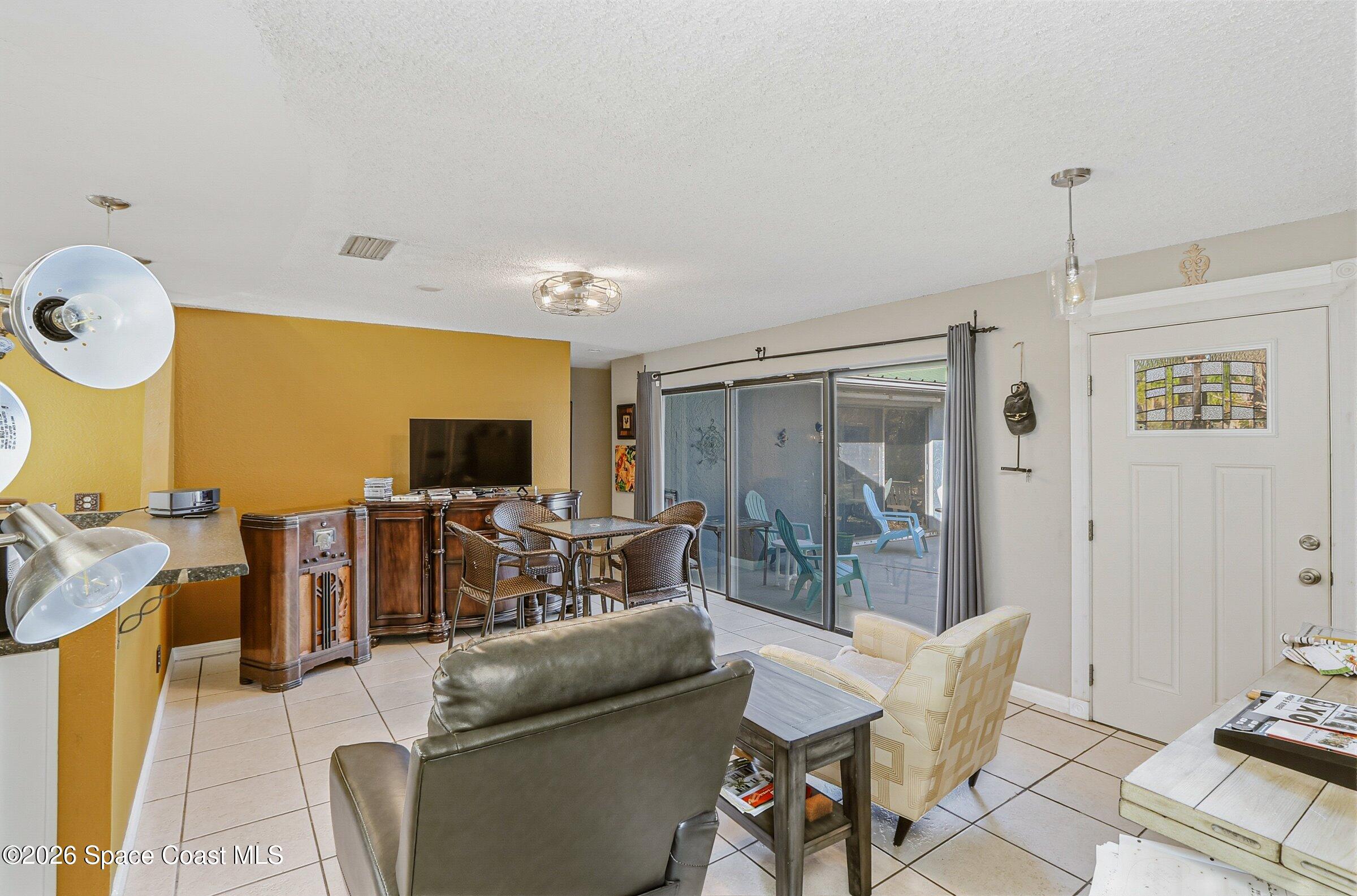 110 Lagoon Avenue Melbourne, FL 32901 - Photo 9 of 30 21-110-Lagoon-202