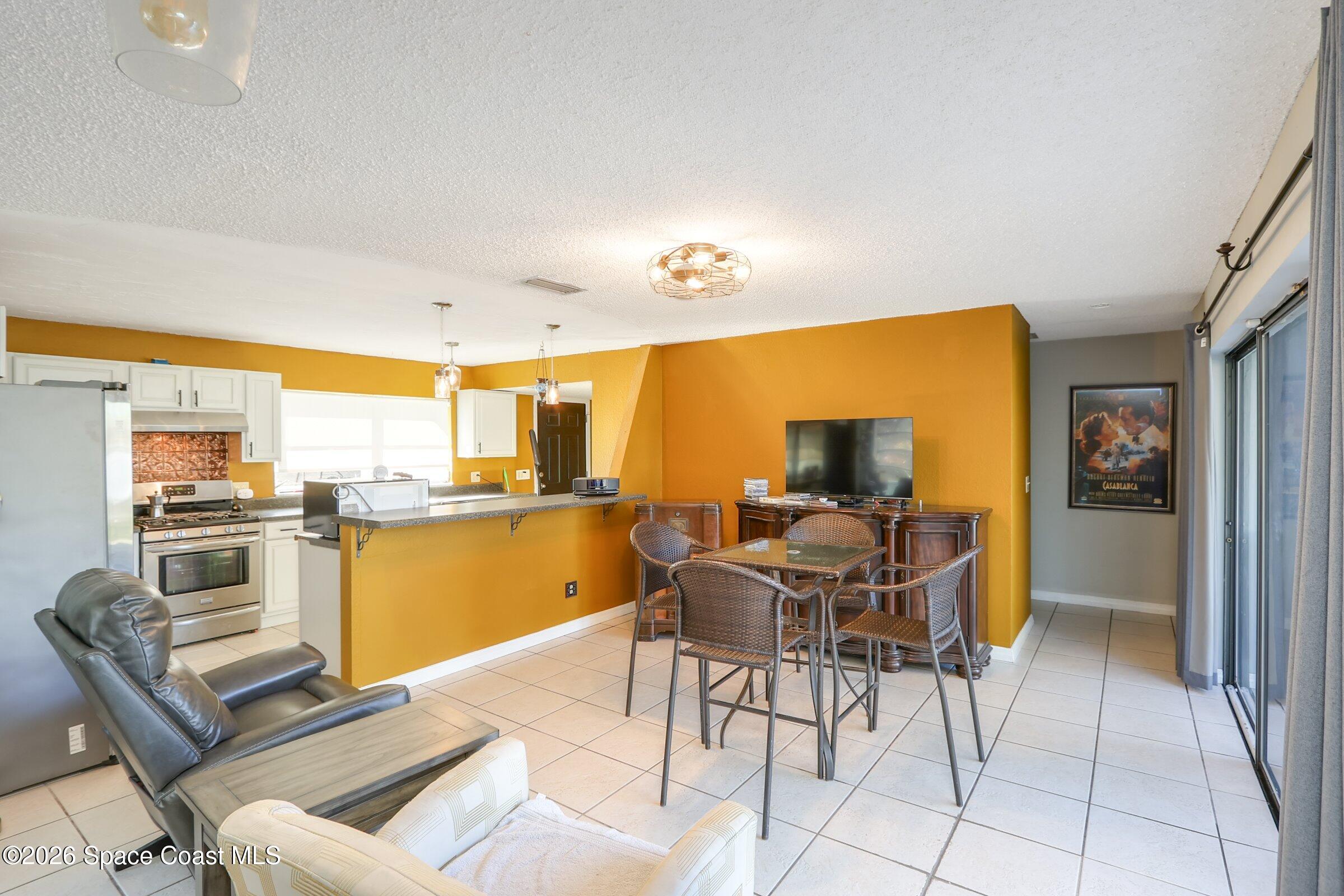 110 Lagoon Avenue Melbourne, FL 32901 - Photo 10 of 30 35-110-Lagoon-216