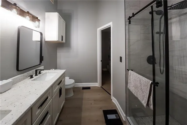 $395,000 | 7216 North Hickory Street, Kansas City, MO 64118