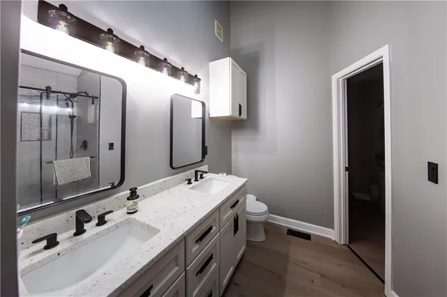 $395,000 | 7216 North Hickory Street, Kansas City, MO 64118