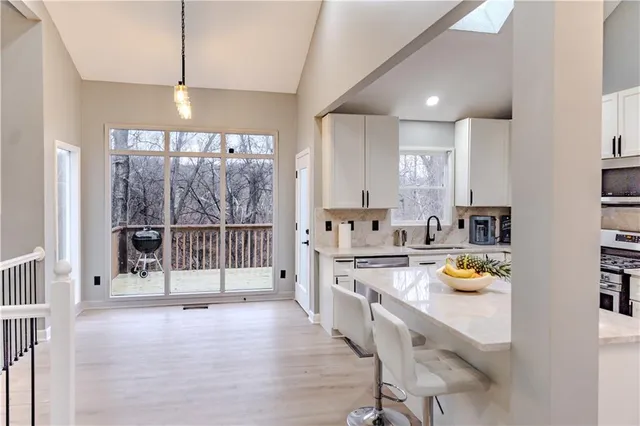 $395,000 | 7216 North Hickory Street, Kansas City, MO 64118