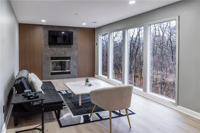 $395,000 | 7216 North Hickory Street, Kansas City, MO 64118