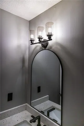 $395,000 | 7216 North Hickory Street, Kansas City, MO 64118