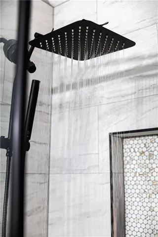 $395,000 | 7216 North Hickory Street, Kansas City, MO 64118