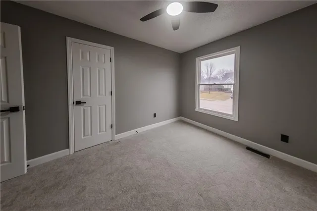 $395,000 | 7216 North Hickory Street, Kansas City, MO 64118
