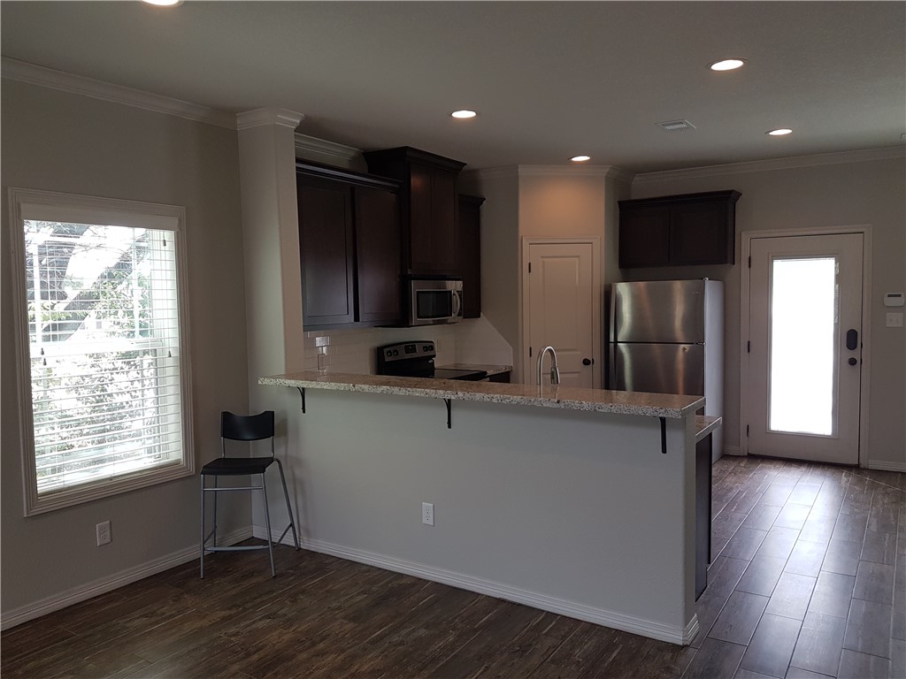 107 Ehlinger Drive Bryan, TX 77801 - Photo 4 of 50