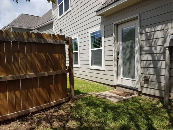 $450,000 | 107 Ehlinger Drive, Bryan, TX 77801