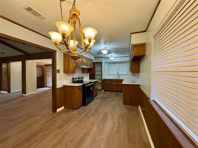 $2,350 | 1925 Glen Hill Drive, Carrollton, TX 75007