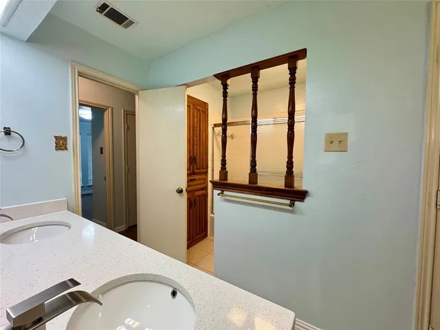 $2,350 | 1925 Glen Hill Drive, Carrollton, TX 75007