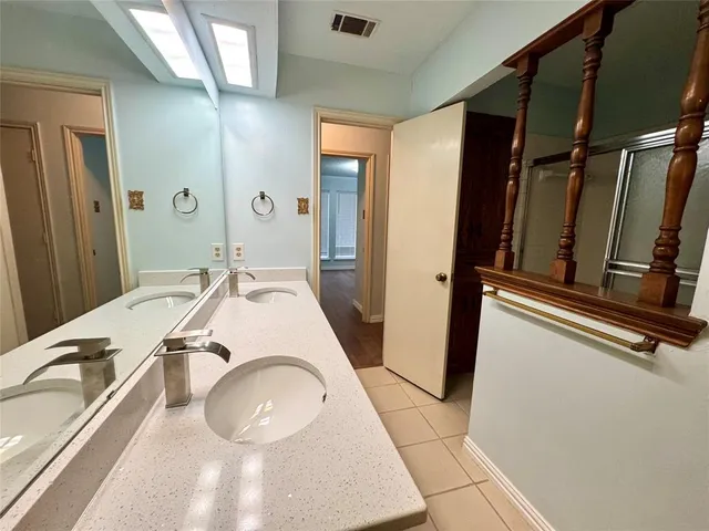 $2,350 | 1925 Glen Hill Drive, Carrollton, TX 75007