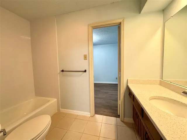 $2,350 | 1925 Glen Hill Drive, Carrollton, TX 75007