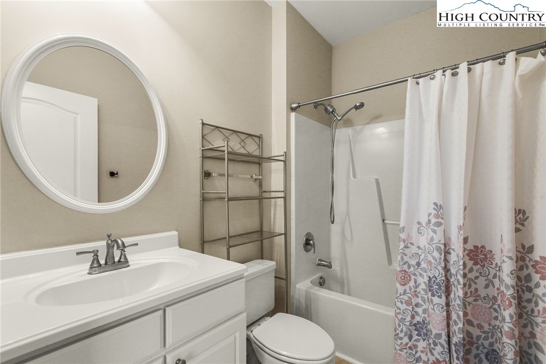 188 Cecil Miller Road, Unit 201 Boone, NC 28607 - Photo 16 of 30 Gallery Image 16