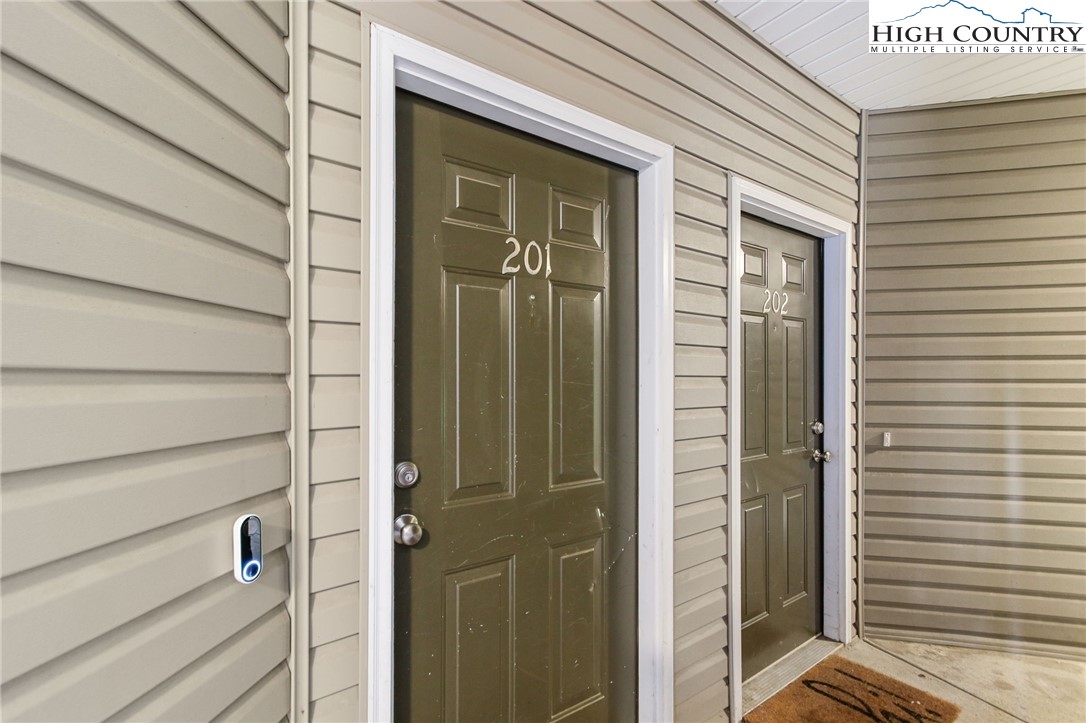 188 Cecil Miller Road, Unit 201 Boone, NC 28607 - Photo 21 of 30 Gallery Image 21