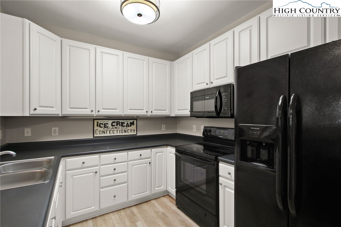 188 Cecil Miller Road, Unit 201 Boone, NC 28607 - Photo 5 of 30 Gallery Image 5