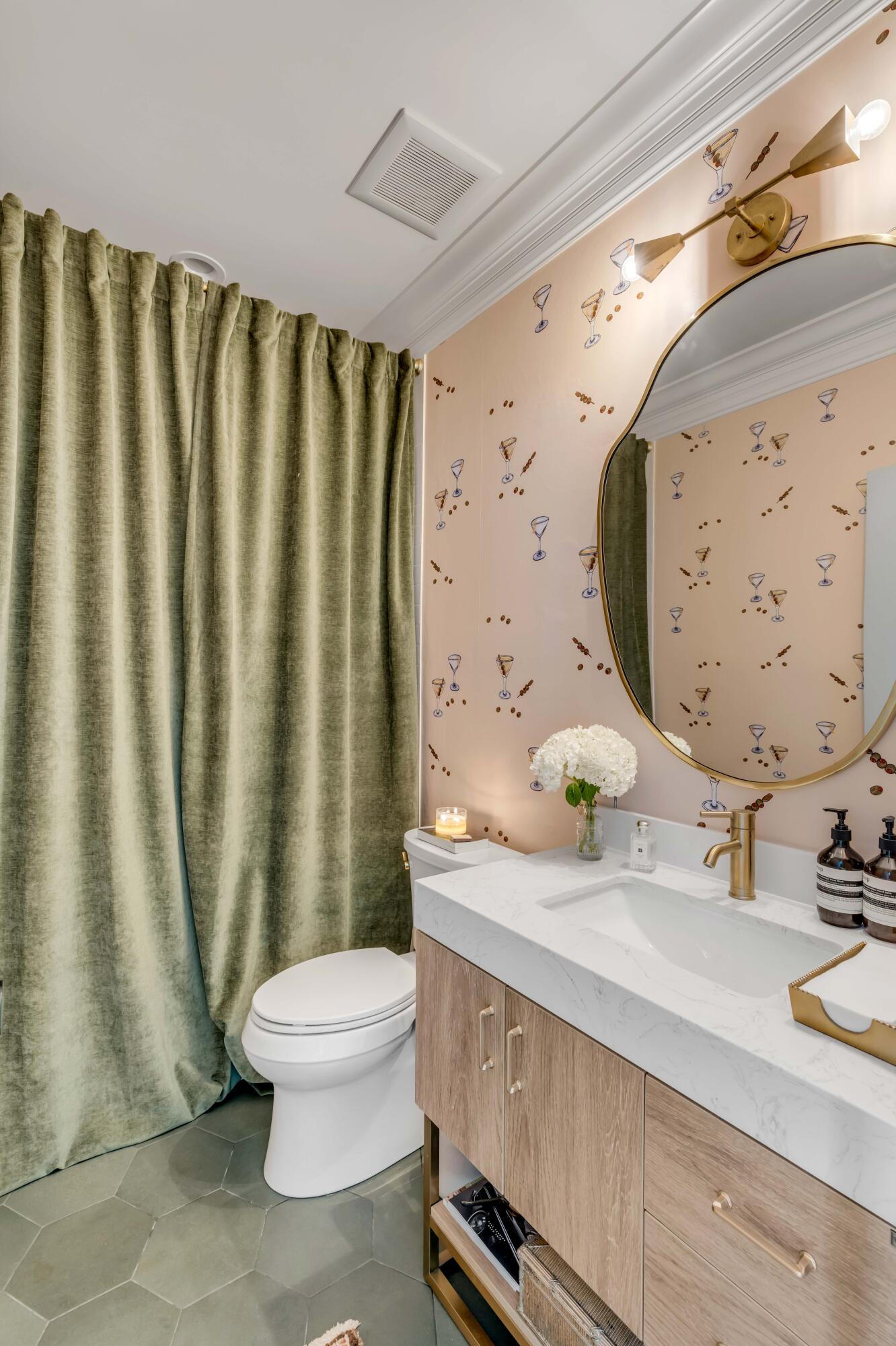 3019 Viscount Street Charleston, SC 29492 - Photo 20 of 63 Bathroom 1