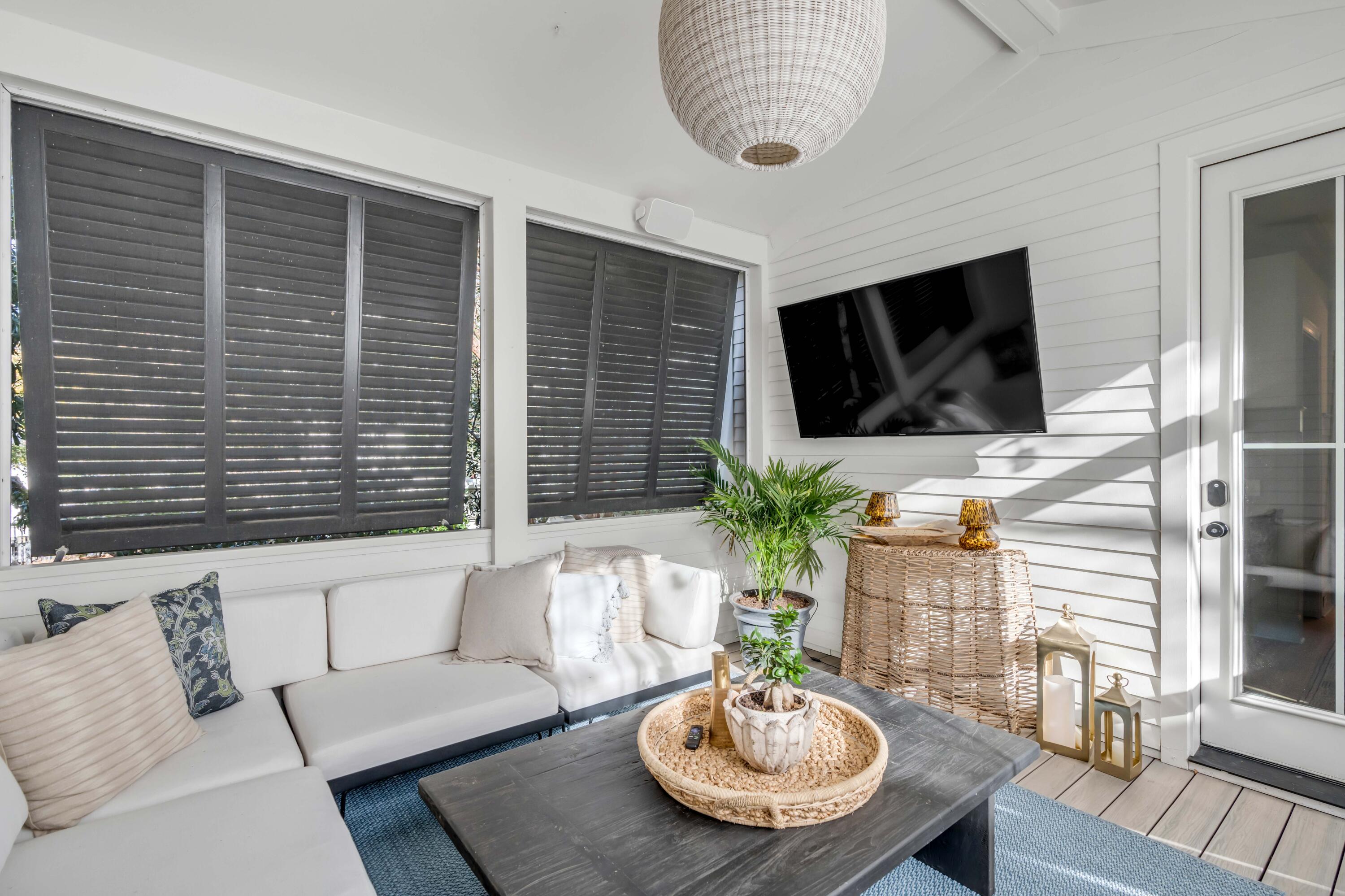 3019 Viscount Street Charleston, SC 29492 - Photo 23 of 63 Back Screened In Porch