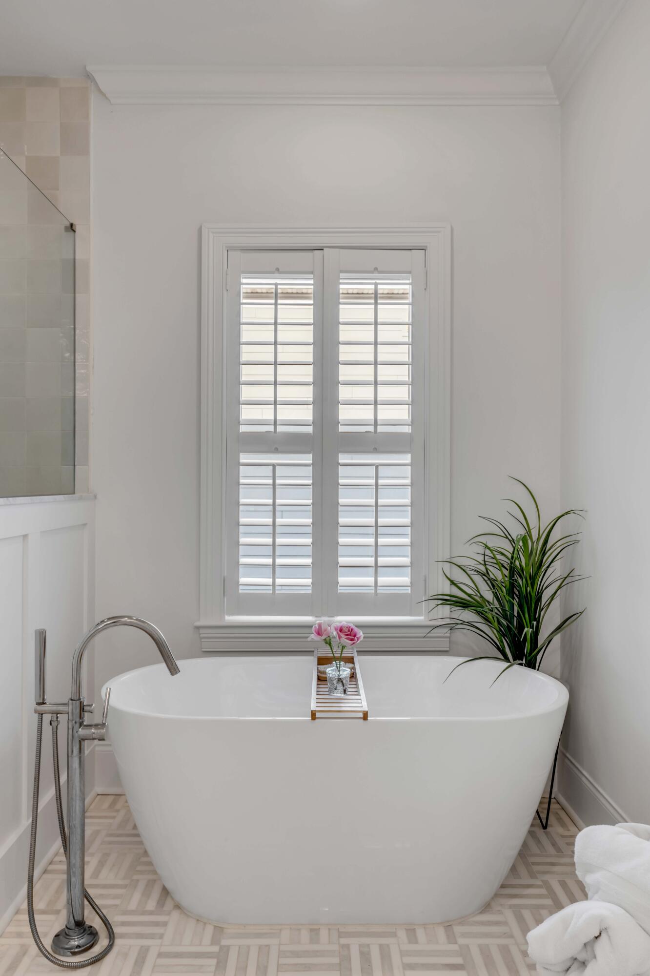 3019 Viscount Street Charleston, SC 29492 - Photo 44 of 63 Soaking Tub