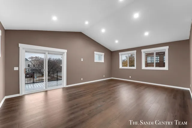 $529,900 | 300 North 7th Street, Unit 2 UPPER, Grand Haven, MI 49417