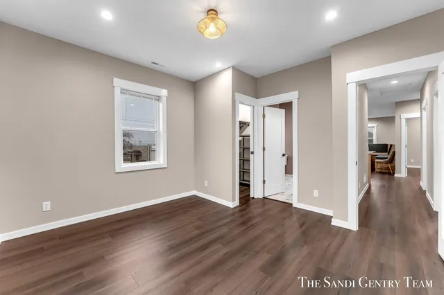 $529,900 | 300 North 7th Street, Unit 2 UPPER, Grand Haven, MI 49417