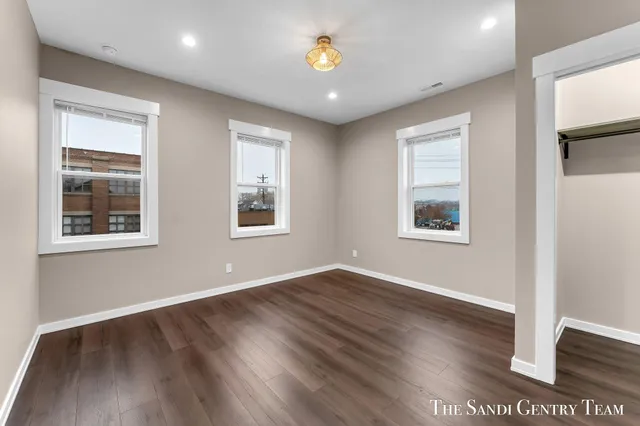 $529,900 | 300 North 7th Street, Unit 2 UPPER, Grand Haven, MI 49417