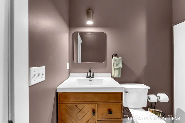 $529,900 | 300 North 7th Street, Unit 2 UPPER, Grand Haven, MI 49417