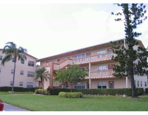 75 Suffolk B, Unit 75B Boca Raton, FL 33434 - Photo 1 of 1 Primary Photo