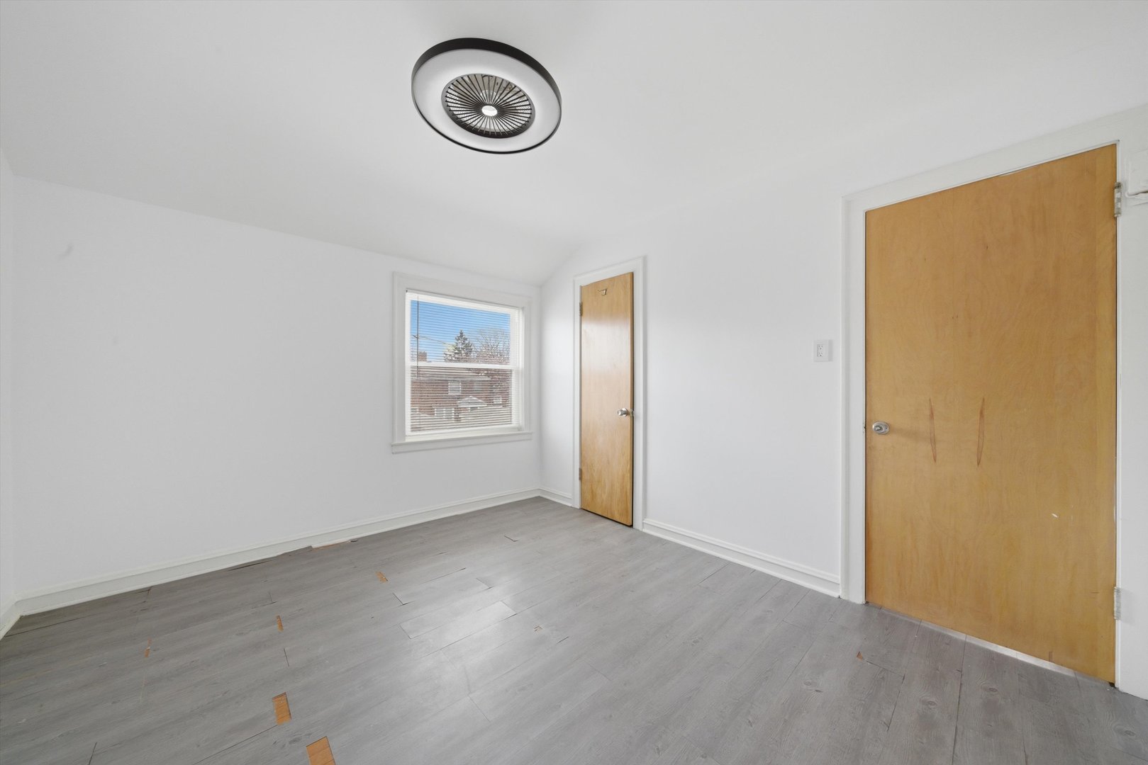 3941 North Mobile Avenue Chicago, IL 60634 - Photo 18 of 46 a view of a room with wooden floor