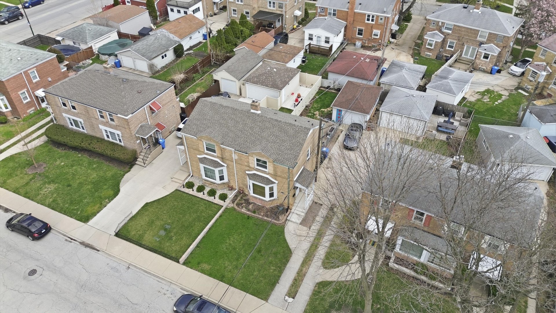 3941 North Mobile Avenue Chicago, IL 60634 - Photo 44 of 46 an aerial view of a house with a garden